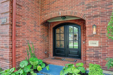 1304 Silverleaf Dr, Friendswood, TX 77546 - photo 3