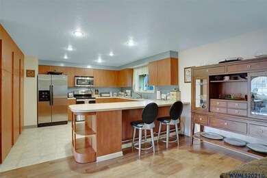 5136 Sycan Ct SE, Salem, OR 97306 - photo 7