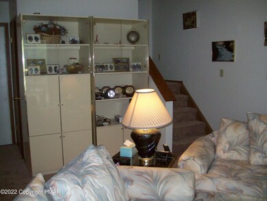 135 English Ct, Bushkill, PA 18324 - photo 6