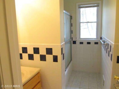 8810 Littlewood Rd, Parkville, MD 21234 - photo 5