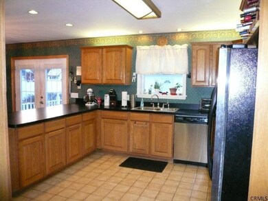 417 4th Ave, Troy, NY 12182 - photo 2