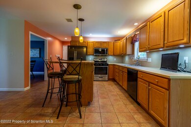 109 Little Spike Way, Scranton, PA 18504 - photo 2