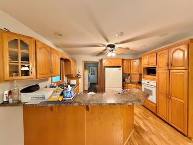 80 SE 12th St, Linton, IN 47441 - photo 5