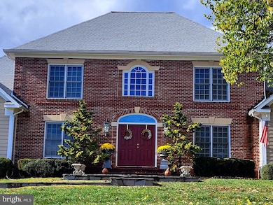 1 Ayr St SW, Leesburg, VA 20175 - photo 2