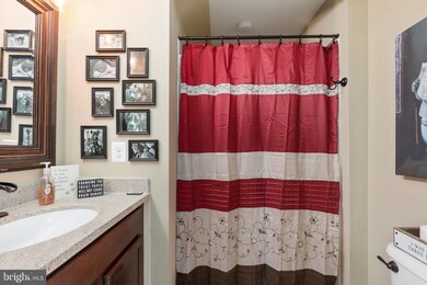 25083 Green Mountain Terrace, Aldie, VA 20105 - photo 6