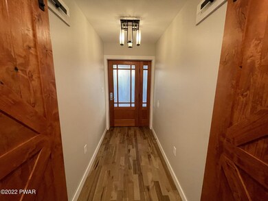 628 Unit 1 Hudson St, Hawley, PA 18428 - photo 4