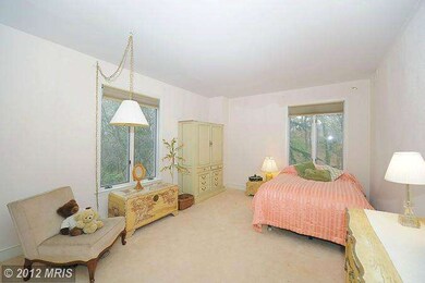 8101 Connecticut Ave unit S309, Chevy Chase, MD 20815 - photo 5