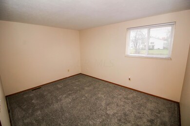 2038 Shawbury Ct W, Columbus, OH 43229 - photo 6