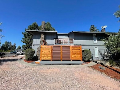 20390 Fairway Dr unit 8, Bend, OR 97702 - photo 2