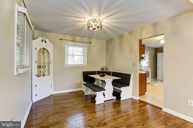 5706 Oakview Dr, Sykesville, MD 21784 - photo 6