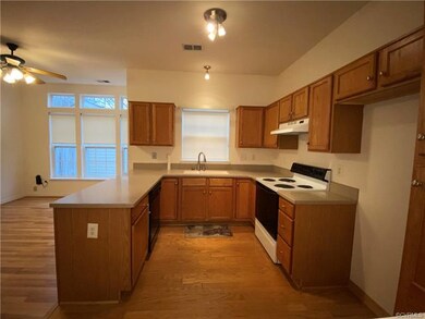 2830 Queensland Dr, Henrico, VA 23294 - photo 4