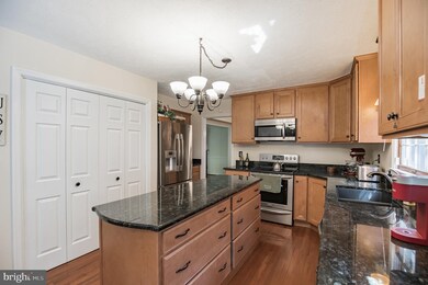 23056 Pine Needle Ct, California, MD 20619 - photo 7