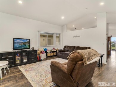 524 Wedge Ln, Fernley, NV 89408 - photo 4