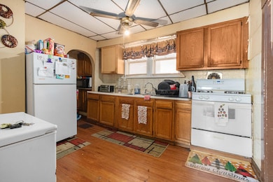 955 Colfax Ave, Benton Harbor, MI 49022 - photo 4