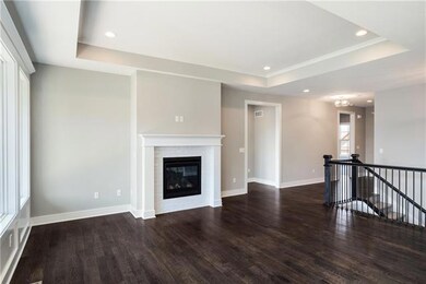 1304 SW Sapperton Rd, Raymore, MO 64083 - photo 6