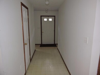 153 Hyland Dr, East Stroudsburg, PA 18301 - photo 6