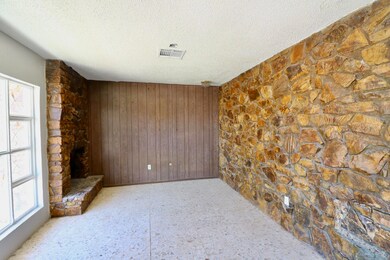 406 Lesa Ln, El Paso, TX 79915 - photo 4
