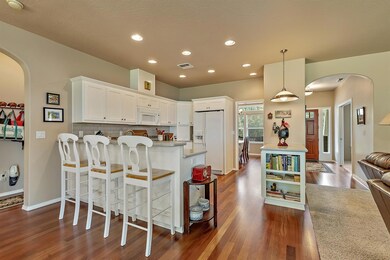 283 Curtis Dr, Grants Pass, OR 97527 - photo 5