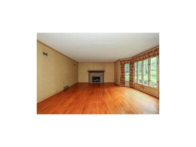 Large Living Room with Hardwood Floors