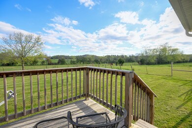 132 Sandusky Rd, Shelbyville, TN 37160 - photo 4