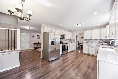 6808 Timmons Dr, Windsor Heights, IA 50324 - photo 6