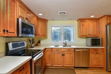 9 Fox Ln, Medfield, MA 02052 - photo 6