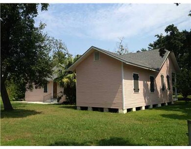 207 Charles St, Bay Saint Louis, MS 39520 - photo 3