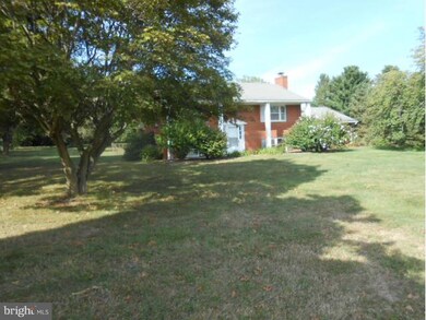 18632 Poffenberger Rd, Hagerstown, MD 21740 - photo 3