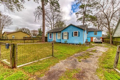 4302 Averill St, Houston, TX 77009 - photo 2