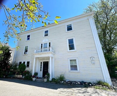 1 Green St unit 2, Marblehead, MA 01945 - photo 2