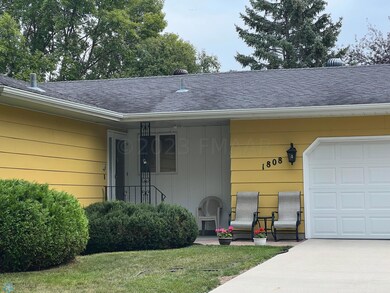 1808 19th St S, Fargo, ND 58103 - photo 3