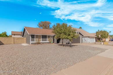 586 S Terrace Rd, Chandler, AZ 85226 - photo 5