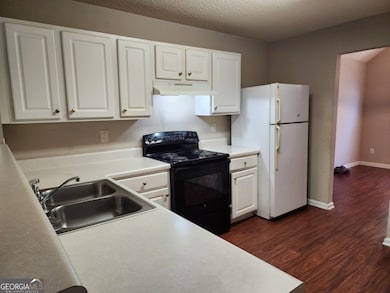 10314 Deep Creek Cove, Union City, GA 30291 - photo 6