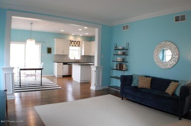 218 Twins Ln, Mountain Top, PA 18707 - photo 5