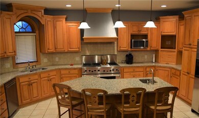 Chef's range.  All Stainless Appliances. Quality C