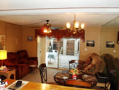 Family Room (1)