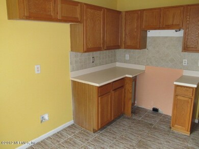 7974 Cherry Blossom Dr S, Jacksonville, FL 32216 - photo 5