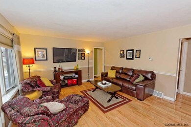 41 Stock Ln, Rensselaer, NY 12144 - photo 2