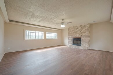 15502 Corsair Rd, Houston, TX 77053 - photo 2