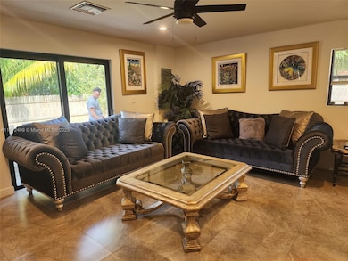 413 SW 10th St, Delray Beach, FL 33444 - photo 4