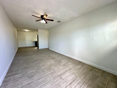3415 Broadway unit 3, West Palm Beach, FL 33407 - photo 3
