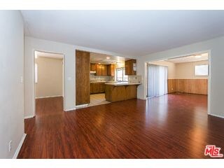 5294 Calderon Rd, Woodland Hills, CA 91364 - photo 4