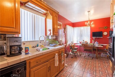 2109 W 156th St, Compton, CA 90220 - photo 6