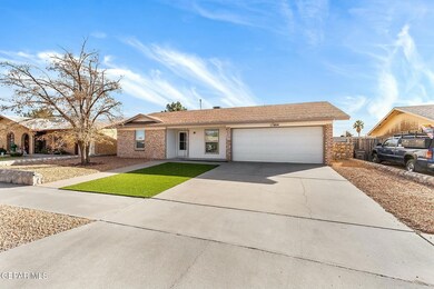 11404 Bunky Henry Ln, El Paso, TX 79936 - photo 2