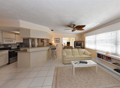 Family room/kitchen