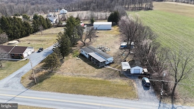 314 N Red School Rd, Morgantown, PA 19543 - photo 5