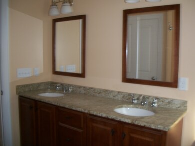 Master Bath w/granite top