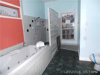 Master Bath/Spa.