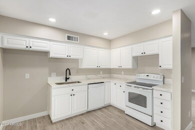 1911 E Intrepid Ave, Mesa, AZ 85204 - photo 5