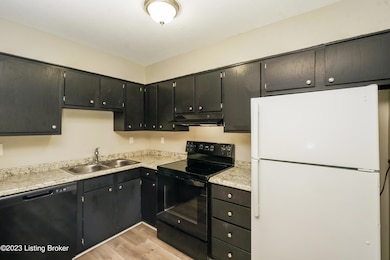 022-photo-kitchen-12724100